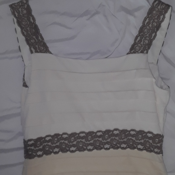 CACHE - Beautiful Evening Dress - Picture 3 of 3